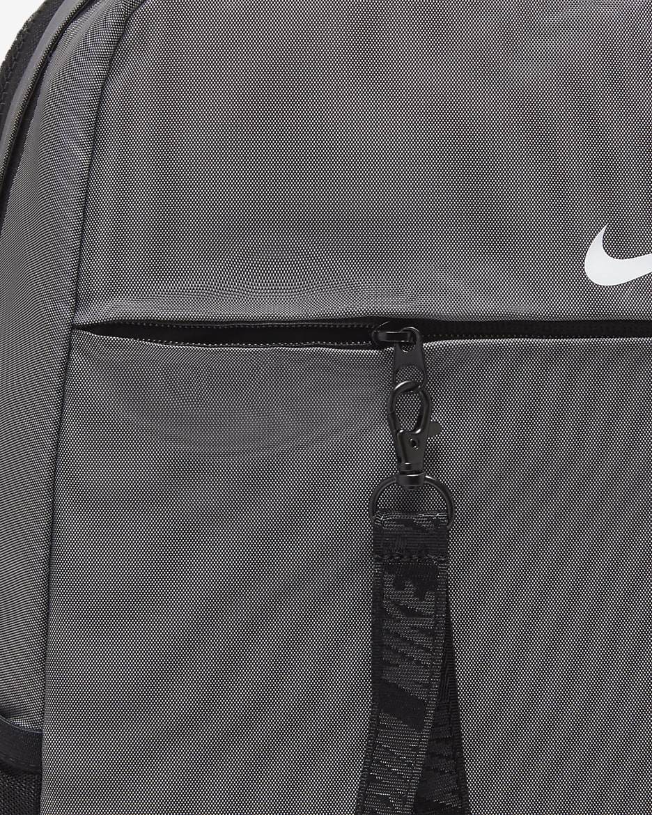 Nike Sportswear Essentials Backpack (21L)